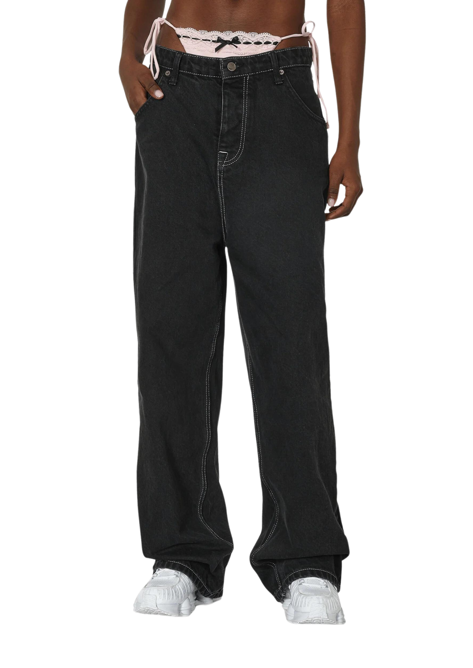 BAGGY JEANS IN WASHED BLACK WITH STUDS