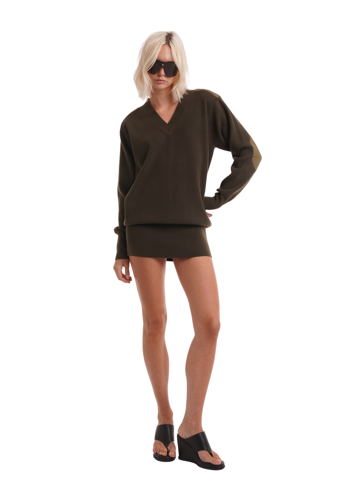 THE LIVI SWEATER IN ARMY GREEN