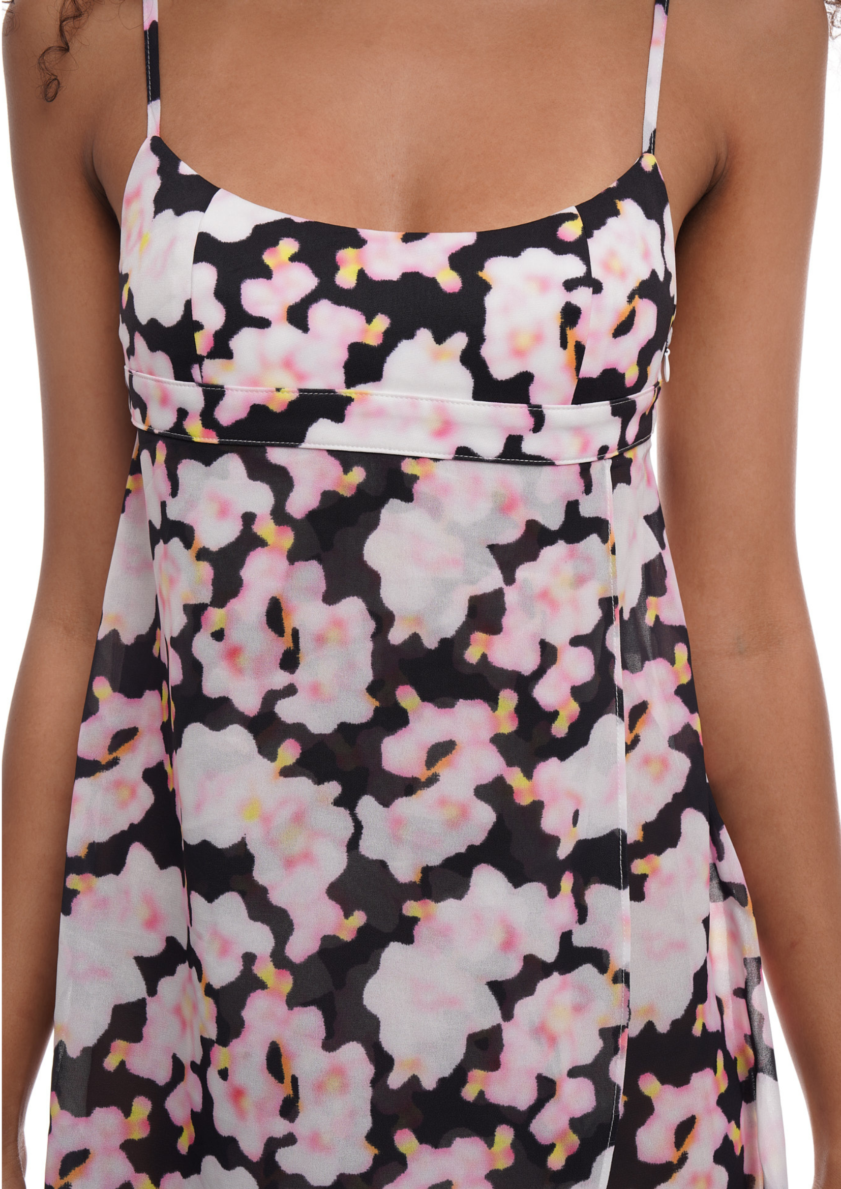FLORAL FLOAT CAMI IN PINK