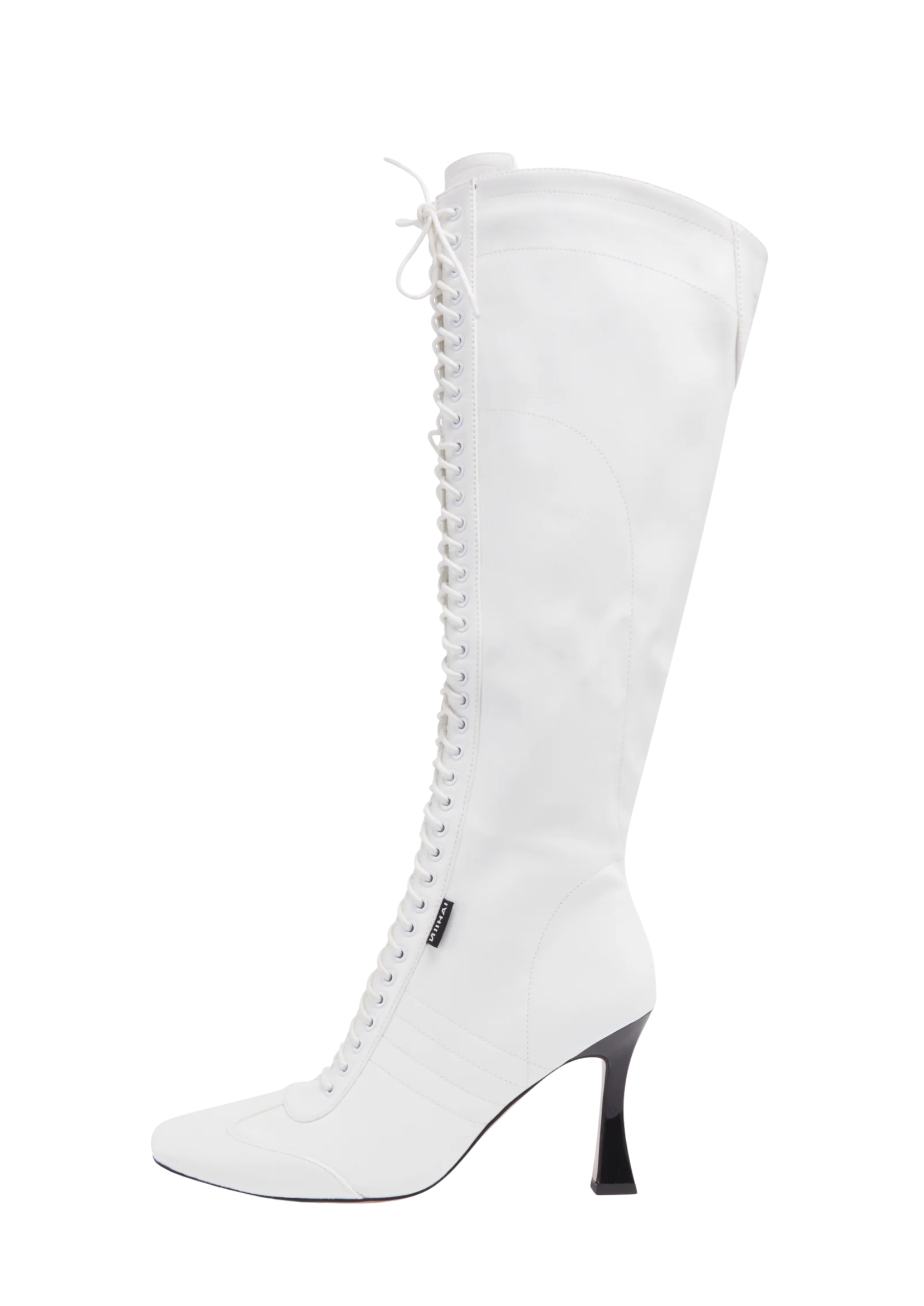 THE BOXER BOOTS IN WHITE
