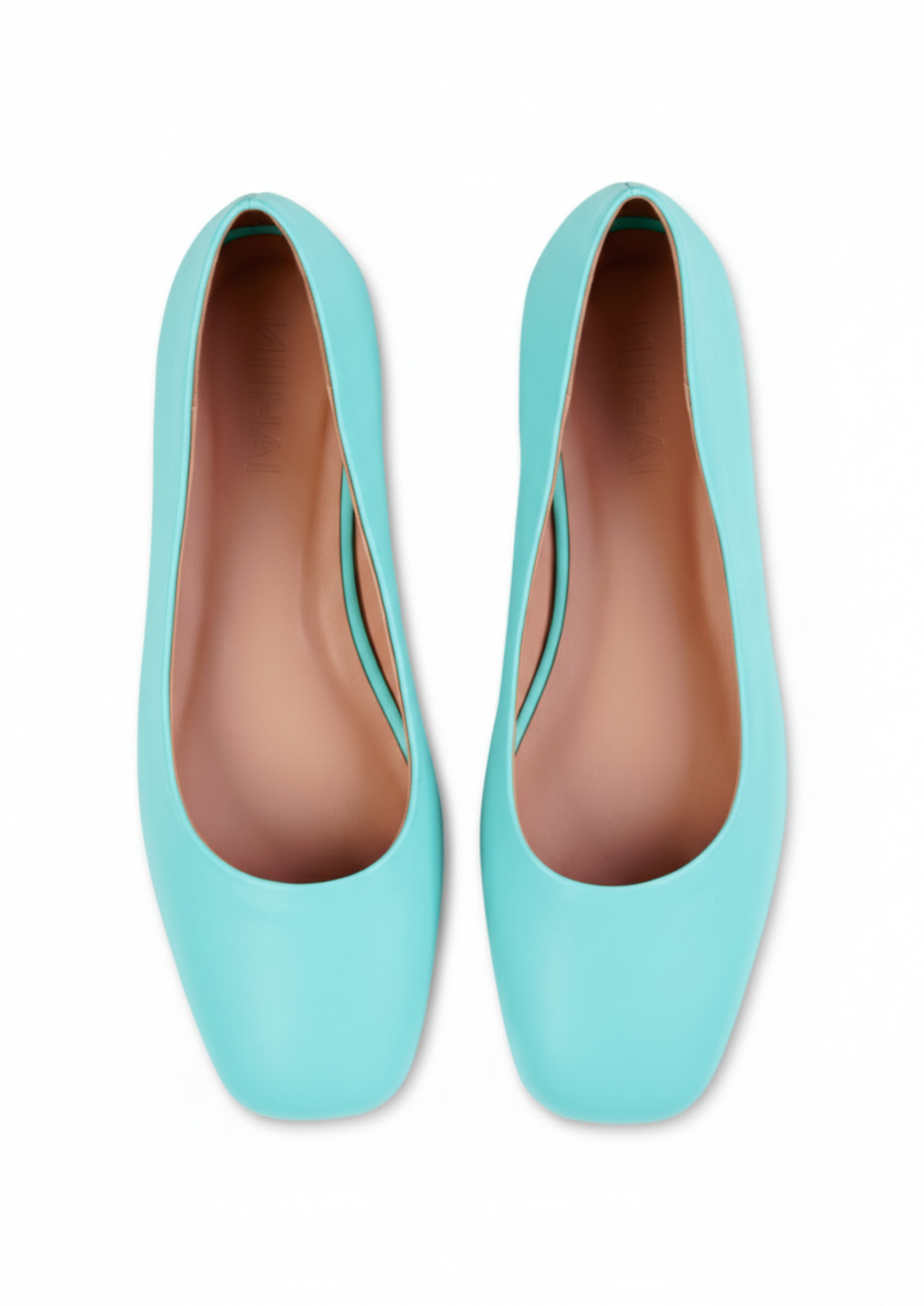 BALLET FLATS IN ICE