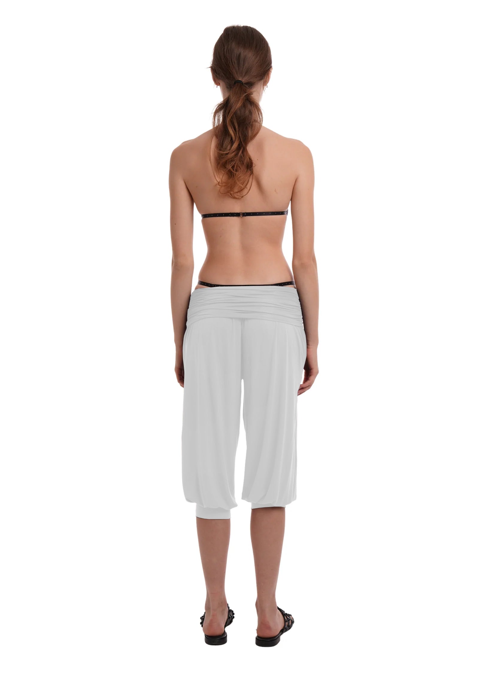 CHARLI CAPRIS IN WHITE