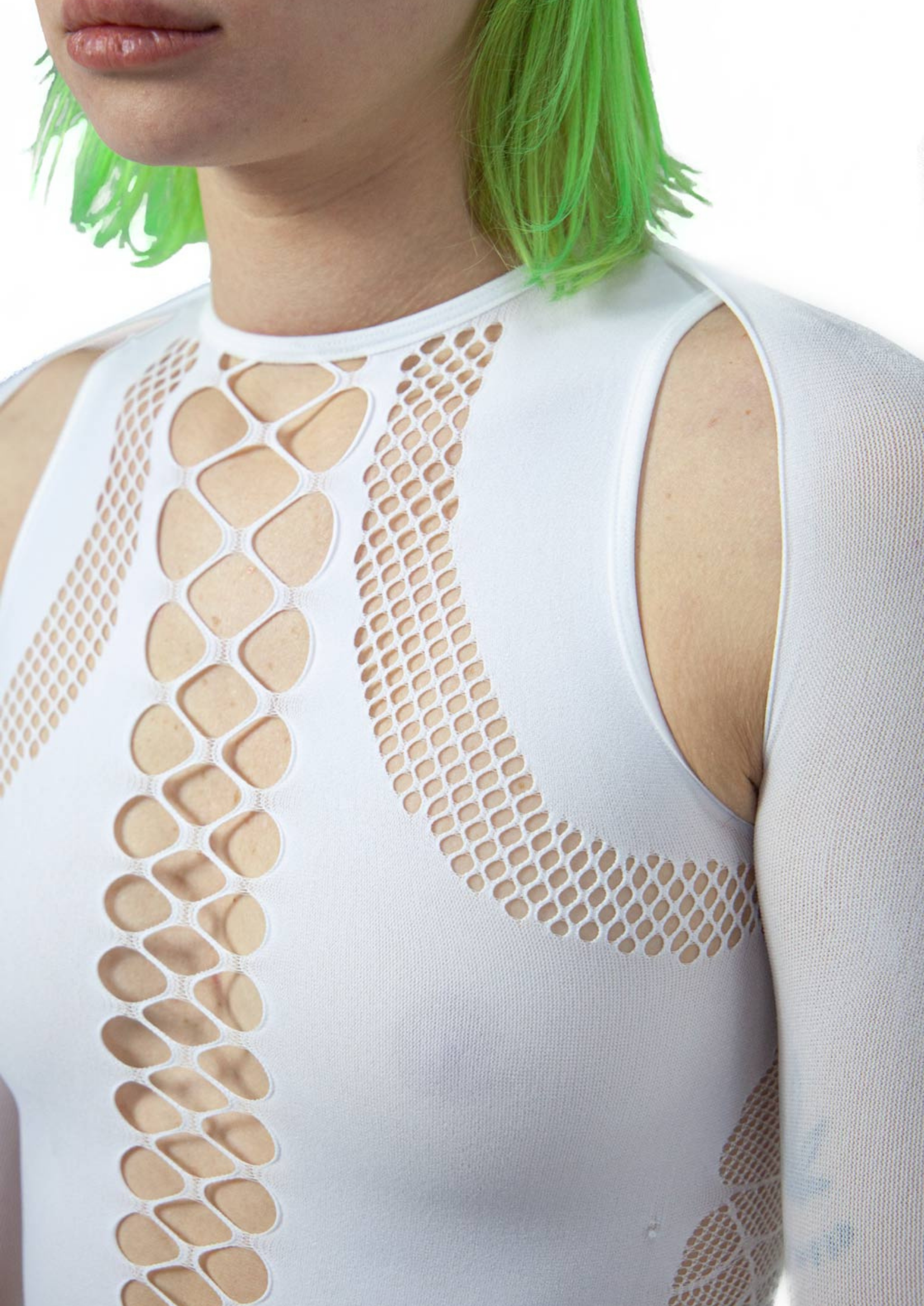 SHAPEWEAR STRETCH TOP & SLEEVES IN WHITE