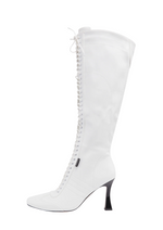 THE BOXER BOOTS IN WHITE