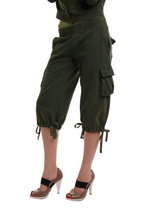 UTILITY TRACK CAPRIS IN MILITARY GREEN