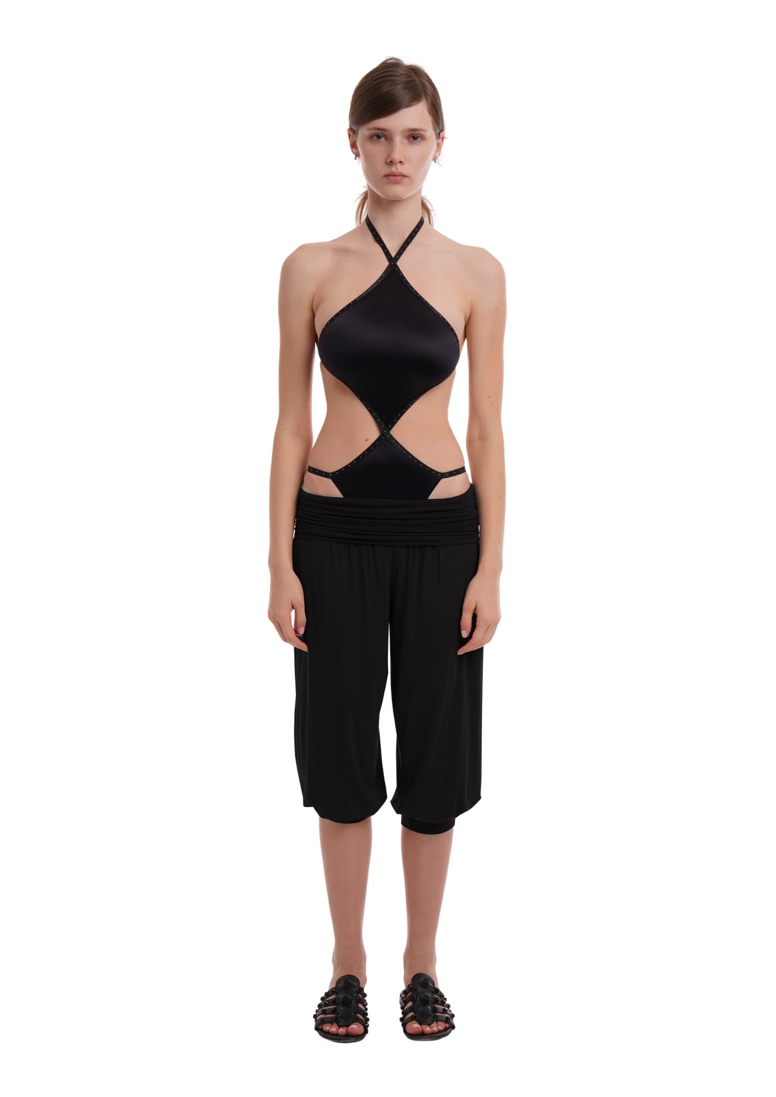 CHARLI CAPRIS IN BLACK